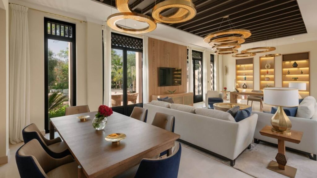 Villa de luxe avec piscine privée au Four Seasons Resort Marrakech dans un cadre verdoyant