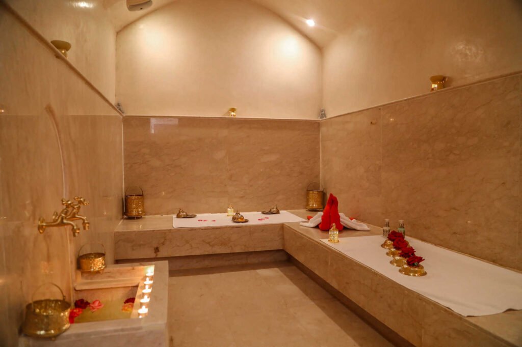 Espace spa et hammam au Riad Melhoun avec design traditionnel