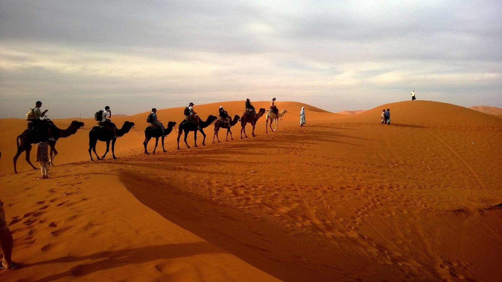 Zagora vs Merzouga: Which Sahara Desert Experience Is Right for You?
