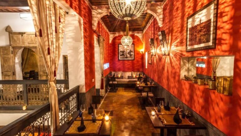 Le Comptoir du Pacha Marrakech modern restaurant with live entertainment in Hivernage